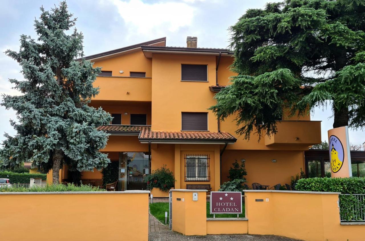 Hotel Cladan Assisi Exterior photo