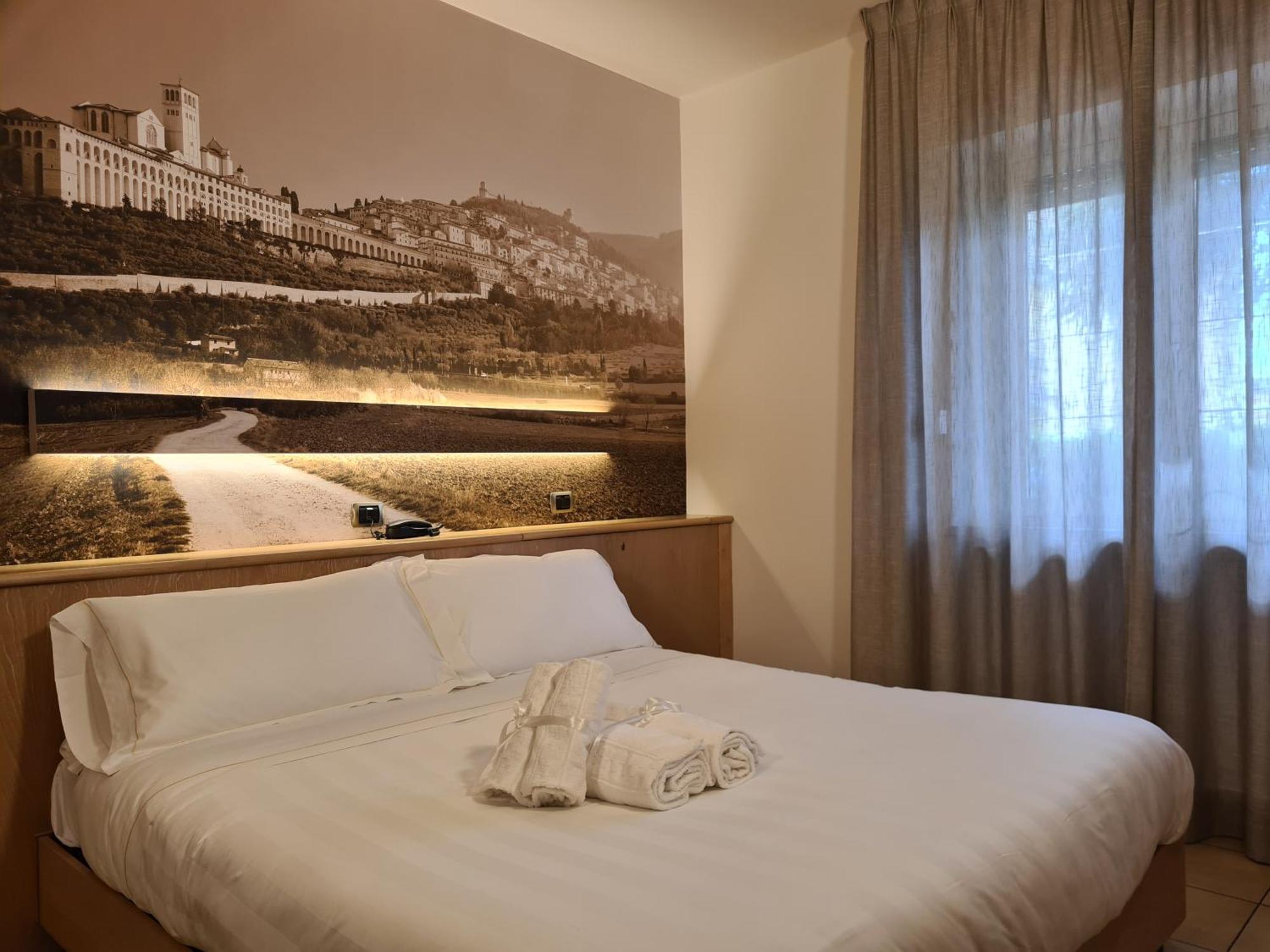 Hotel Cladan Assisi Exterior photo